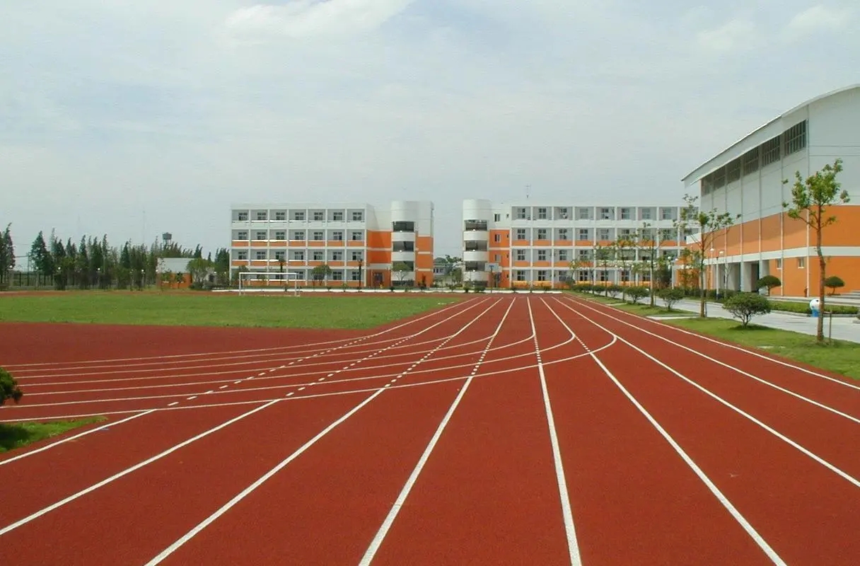 毕业了，我们可不可以不分手