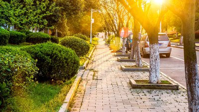 漫步人生三段路